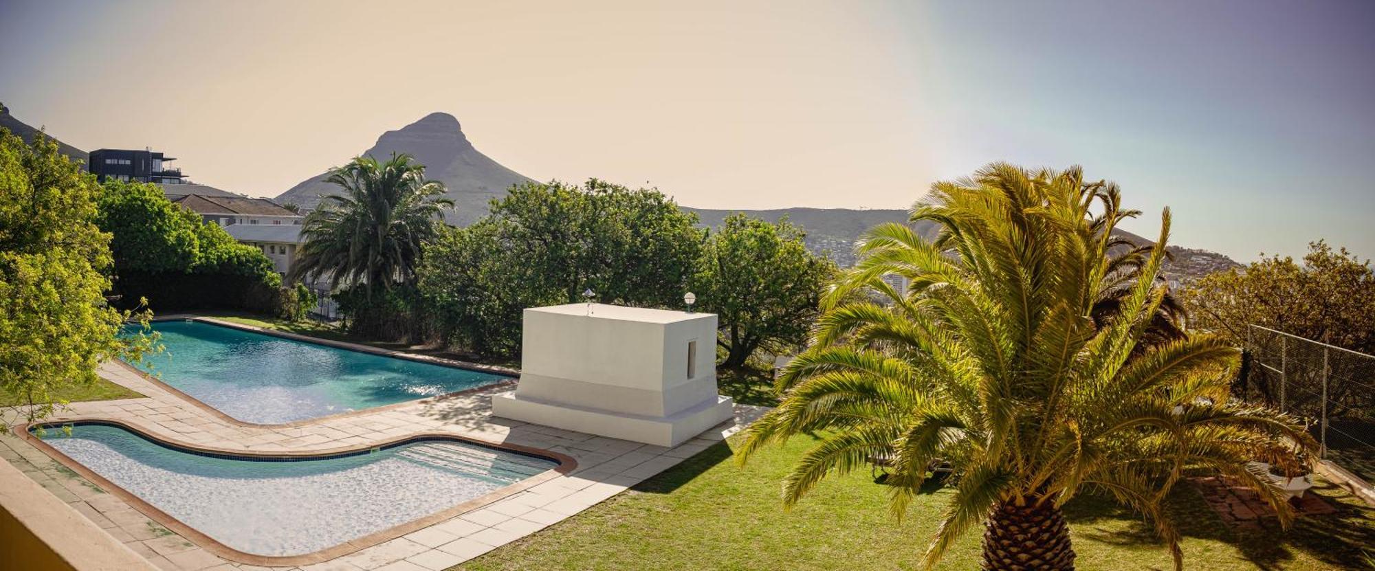 Luxury 1bdrm With A View! Apartment Cape Town