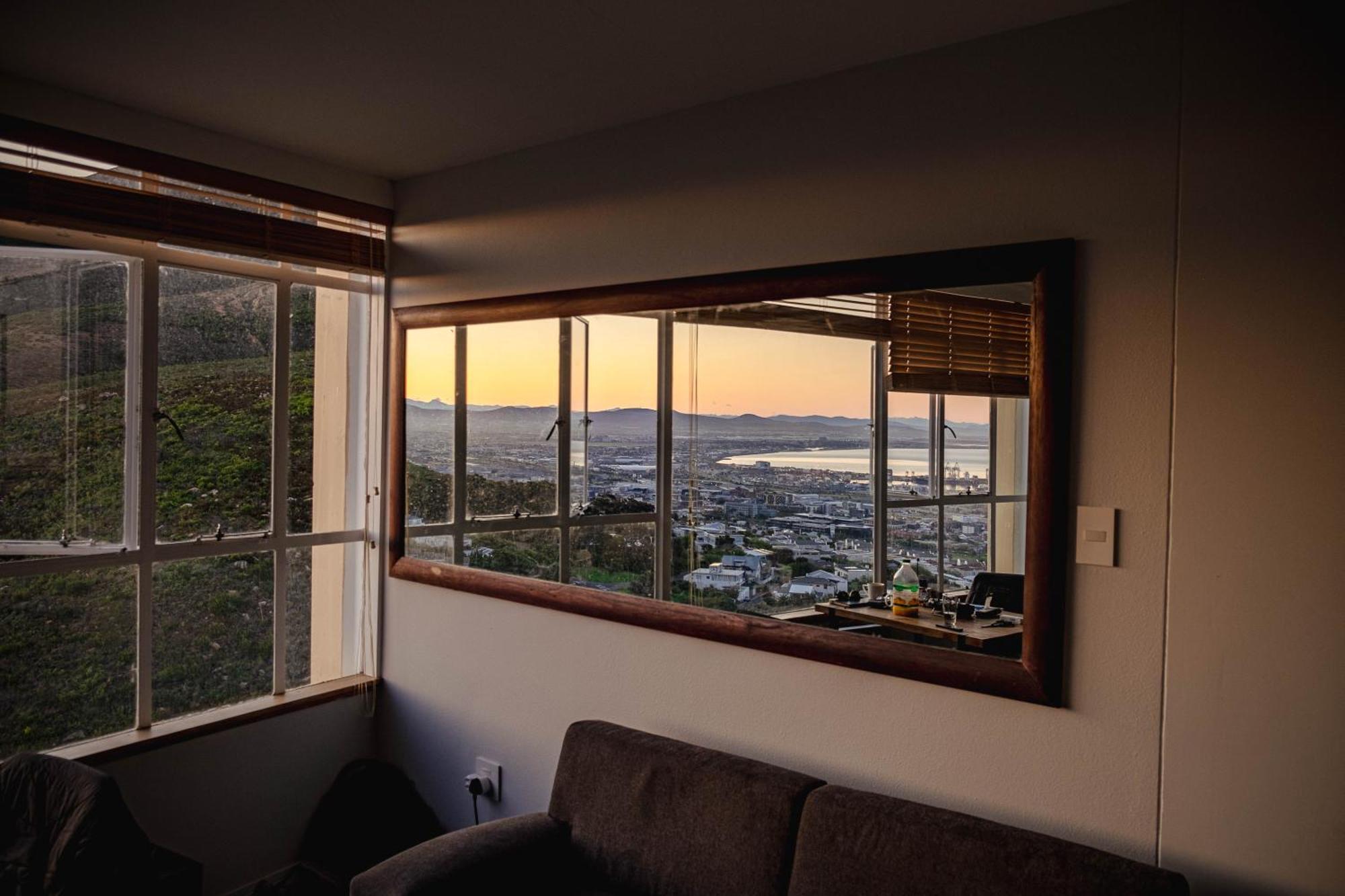 Apartment Luxury 1bdrm With A View! *